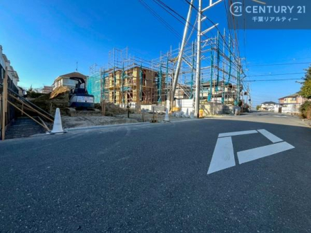 �O�ʓ��H�܂ތ��n�ʐ^ ���낢��Ȃ���]���������܂�����A���q�l�̂��v�]���ǂ��ǂ������������������B
���Ђ̐��X�^�b�t���������������܂��I