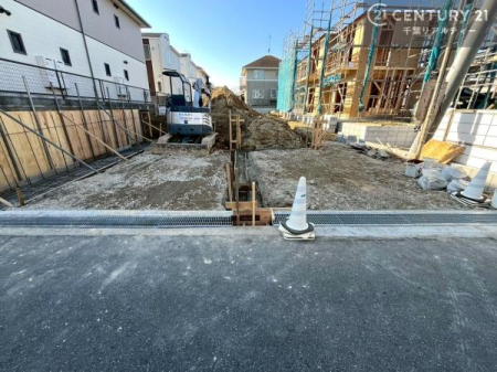 ���ԏ� ���ԃX�y�[�X��2�䕪����܂��I�Z�J���h�J�[�͂������A�o�C�N�⎩�]�ԂȂǂ��u���ꏊ�ɍ���܂���B