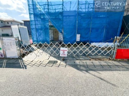 ���ԏ� ���ԃX�y�[�X��3�䕪����܂��I�Z�J���h�J�[�͂������A�o�C�N�⎩�]�ԂȂǂ��u���ꏊ�ɍ���܂���B