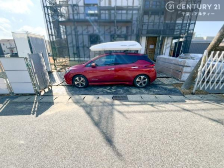 ���ԏ� ���ԃX�y�[�X��3�䕪����܂��I�Z�J���h�J�[�͂������A�o�C�N�⎩�]�ԂȂǂ��u���ꏊ�ɍ���܂���B