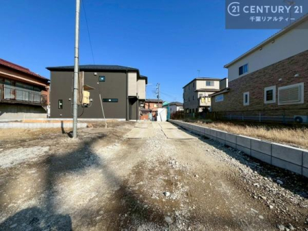 ���ԏ� ���ԃX�y�[�X��2�䕪����܂��I�Z�J���h�J�[�͂������A�o�C�N�⎩�]�ԂȂǂ��u���ꏊ�ɍ���܂���B