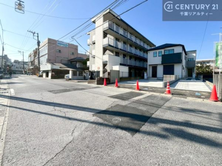 �O�ʓ��H�܂ތ��n�ʐ^ ���ӊ���A���q�l�̂���]�ɍ������������ꏏ�ɂ��ē���v���܂��B�Z��[���A�h�o�C�U�[�ɂ�邲���k������܂��B���Ђ͂��₢���킹�ɑ��Ή����܂��I���҂������܂���I