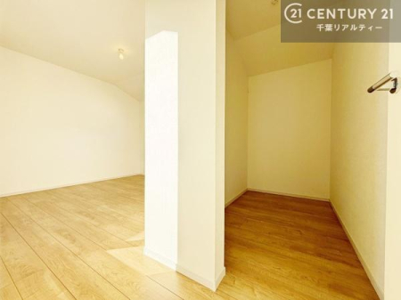 ���[ �E�H�[�N�C���N���[�[�b�g�t���ł��B��������̂��m���Ȃǂ����[���Ă��������ł��ˁI���ɂ���@�������ȂǋG�ߕ��̑傫�ȉƓd�����[�ł��܂��B