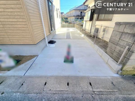 ���ԏ� ���ԃX�y�[�X��2�䕪����܂��I�Z�J���h�J�[�͂������A�o�C�N�⎩�]�ԂȂǂ��u���ꏊ�ɍ���܂���B