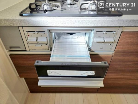 �L�b�`�� �R�����͎O������̂ł������̓����i�s���ł��܂��B
�������O�����t���ł��B�����X�y�[�X���L�X���Ă���׍�Ƃ����₷���I�g�����肪�ǂ��V�X�e���L�b�`���ł��I