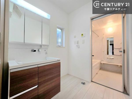 ���ʑ�E���ʏ� �X�^�C���b�V���ŃI�V�����Ȑ��ʑ�I�g�Ȃ�𐮂�����ʏ��́A���������厖�ł��I������̐������̂��镵�͋C�����o�I�C�����悭���g�����������܂��B