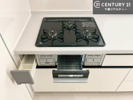 �L�b�`�� �R�����͎O������̂ł������̓����i�s���ł��܂��B
�������O�����t���ł��B�����X�y�[�X���L�X���Ă���׍�Ƃ����₷���I�g�����肪�ǂ��V�X�e���L�b�`���ł��I