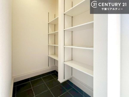 ���� �V���[�Y�C���N���[�N�t���I
���֎��[���[�����Ă��܂��I�C�����łȂ��x�r�[�J�[��܂��ݎ��]�Ԃ̎��[�ɂ��I���֎��肪�X�b�L���ƕЕt���܂��ˁI