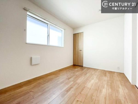 �q������ ���[�X�y�[�X�����Ă��܂��I�������X�b�L�����ڂ��鎖���ł��܂��ˁB
�Ƌ��I�΂Ȃ��V���v���ȃf�U�C���ׁ̈A�Ƌ��I�΂����C�ɓ���̋�ԍ�肪�ł������ł��ˁB