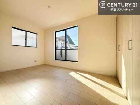 �m�� �o���R�j�[�ɖʂ��Ă���m���ł��B���邭�����肪����A���C����������ł��܂��I���N���āA�O�ɏo�Ĕw�L�т����[�ċz�����ǂ������}������邱�Ƃ��ł��܂��B