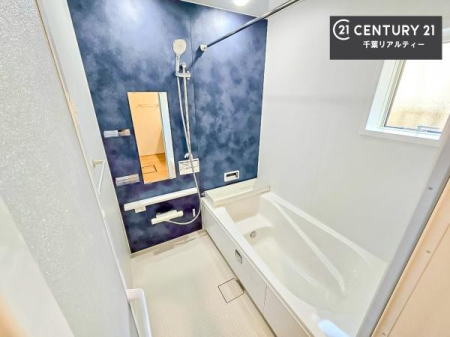 ���� �������������l�̕��͋C�̃o�X���[���́A�����o�Ă��ăo�X�^�C�����[���I
���d���撣���Ă��邲�J���ɂ��D�݂̓����̓����܂����āA�y����ł݂Ă͂������ł��傤���H