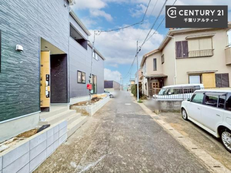 �O�ʓ��H�܂ތ��n�ʐ^ ���ӊ���A���q�l�̂���]�ɍ������������ꏏ�ɂ��ē���v���܂��B�Z��[���A�h�o�C�U�[�ɂ�邲���k������܂��B���Ђ͂��₢���킹�ɑ��Ή����܂��I���҂������܂���I