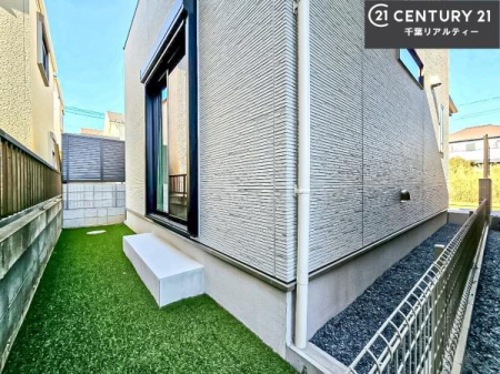 �� ������Ƃ�������t���B�l�H�łł�����ꂪ�ȒP�Ȃ��߁A���q���܂̗V�я��y�b�g�Ƃ̎��ԁA�ƒ�؉���K�[�f�j���O�ȂǂɋC�y�Ɋ��p�ł��܂��B