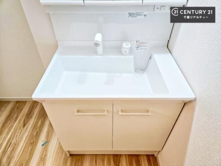 ���ʑ�E���ʏ� �[�����ʑ�{�E���́A�������˂ɂ����̂ł�����ꂪ�y�X�I���������ۂĂ܂��I
�L���C�Ȑ��ʏ��Ŏ��������̃��`�x�[�V�������オ��܂��ˁI