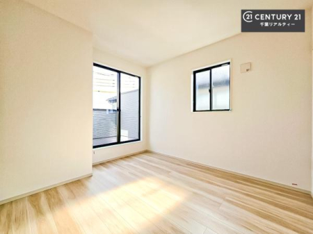 �Q�� �o���R�j�[�ɖʂ��Ă���m���ł��B���邭�����肪����A���C����������ł��܂��I���N���āA�O�ɏo�Ĕw�L�т����[�ċz�����ǂ������}������邱�Ƃ��ł��܂��B