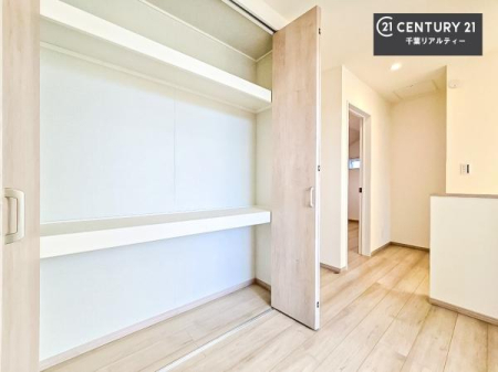 ���̑����� ���[�X�y�[�X�t���I���Еt�����y�X�I