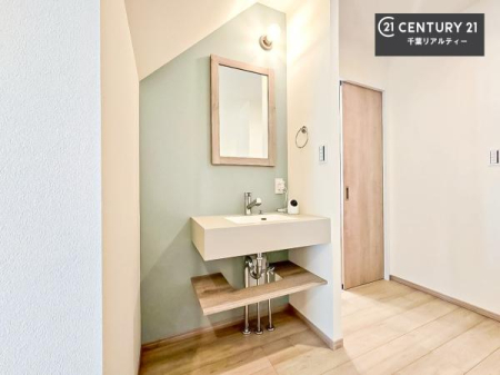 ���ʑ�E���ʏ� �g�Ȃ�𐮂�����ʏ��́A���������厖�ł��I������̐������̂��镵�͋C�����o�I�C�����悭���g�����������܂��B