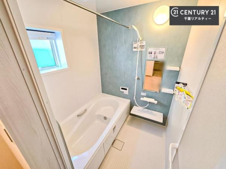 ���� �������������l�̕��͋C�̃o�X���[���́A�����o�Ă��ăo�X�^�C�����[���I
���d���撣���Ă��邲�J���ɂ��D�݂̓����̓����܂����āA�y����ł݂Ă͂������ł��傤���H