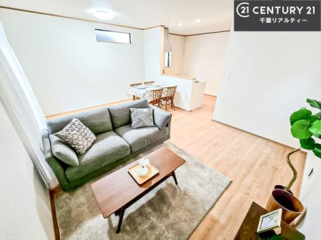 ���r���O �D�����z���܂肪���r���O����ł���ċ��S�n�̗ǂ���Ԃ����o���Ă���܂��I
���났�̎��Ԃ��߂����܂��I