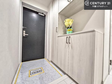 ���� �V���[�Y�{�b�N�X�t���Ȃ̂ŁA���ւ��Еt�����|�������₷���ł��I
�X�b�L���������ւŌ˂��J�����u�ԁA�������̂���S�n������Ԃ��o�}���Ă���܂��B