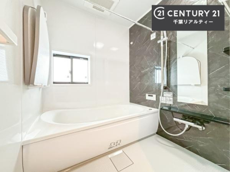 ���� �������������l�̕��͋C�̃o�X���[���́A�����o�Ă��ăo�X�^�C�����[���I
���d���撣���Ă��邲�J���ɂ��D�݂̓����̓����܂����āA�y����ł݂Ă͂������ł��傤���H