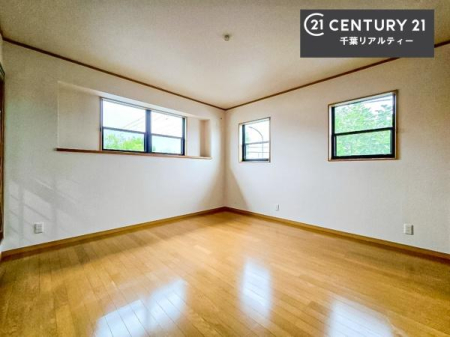 �q������ �|���o�������Ȃ��������́A���q�l�̂������Ƃ��Ă����S�ł��I
���[�X�y�[�X���[�����Ă���̂ŎU�炩�������������T�b�ƕЕt�����܂��I