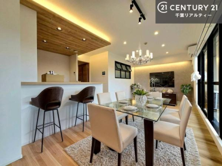 ���r���O �J�����̂���L�XLDK�I�\�t�@�[��_�C�j���O�e�[�u����u���Ă������ɂȂ�Ȃ��̂ŉ��K�ɉ߂����܂��I�R�~���j�P�[�V���������₷�����r���O�ł��I