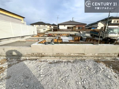 ���̑����n ���݌��z���B������͖��邭�J���I�ȃ��r���O��ŐV�ݔ��̃L�b�`���Ȃǉ��K�ȋ�Ԃ��L����܂��B�����������炱���g�V������炵�h�ւ̊��҂����܂�Z�܂��B�����������Ȃ����z���̗l�q���K���ł��B