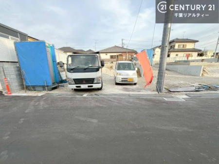 ���ԏ� ���ԃX�y�[�X��3�䕪����܂��I�Z�J���h�J�[�͂������A�o�C�N�⎩�]�ԂȂǂ��u���ꏊ�ɍ���܂���B