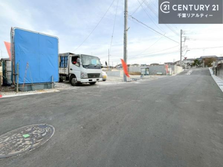 �O�ʓ��H�܂ތ��n�ʐ^ ���ӊ���A���q�l�̂���]�ɍ������������ꏏ�ɂ��ē���v���܂��B�Z��[���A�h�o�C�U�[�ɂ�邲���k������܂��B���Ђ͂��₢���킹�ɑ��Ή����܂��I���҂������܂���I