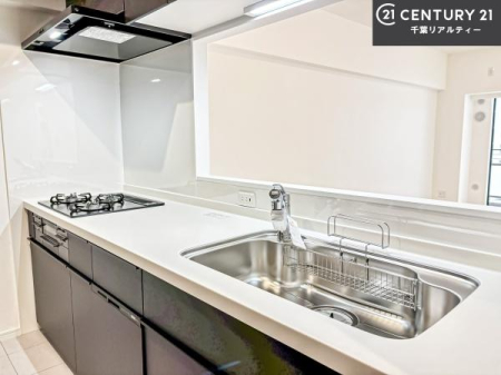 �L�b�`�� ��l�C�̑Ζʎ��V�X�e���L�b�`�����̗p���Ă��܂��I���Ƒ��̃R�~���j�P�[�V���������R�Ƒ�����݌v�ł��B
���q�l�ɂ��ڂ��͂��̂Ŋ������ł��ˁI�L�X�g���ĉ��K�ɍ�Ƃ��i�݂܂��B