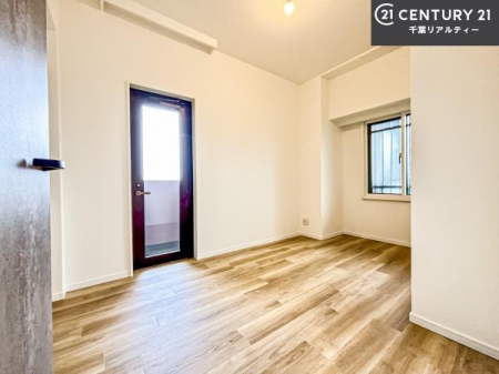 �m�� �o���R�j�[�ɖʂ����������Ȃ̂Ŗ��邭�J���I�ł��I