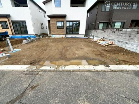 ���ԏ� ���ԃX�y�[�X��3�䕪����܂��I�i�I�v�V�����j�Z�J���h�J�[�͂������A�o�C�N�⎩�]�ԂȂǂ��u���ꏊ�ɍ���܂���B