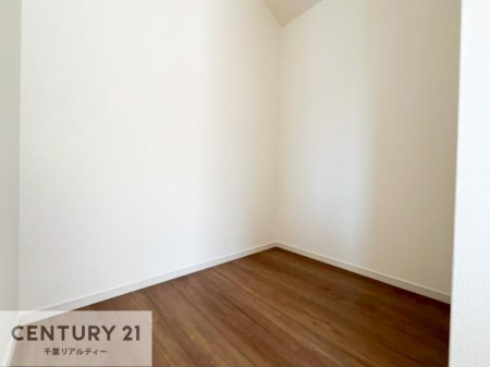 ���[ �E�H�[�N�C���N���[�[�b�g�t���ł��B��������̂��m���Ȃǂ����[���Ă��������ł��ˁI���ɂ���@�������ȂǋG�ߕ��̑傫�ȉƓd�����[�ł��܂��B