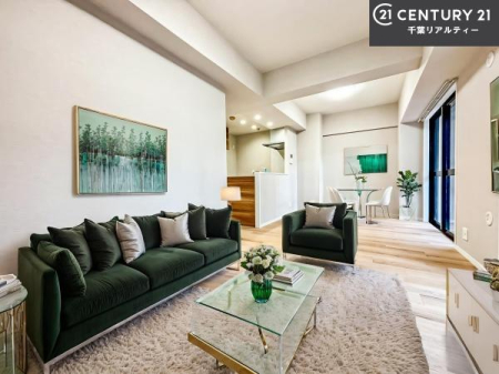 ���r���O �Ƌ��CG�p�[�X�ł��B�S�n�ǂ����r���O�͉Ƒ������R�ƏW�܂�܂��B�Ƒ��c�R�̎��Ԃ����������ł��B���Ƒ��ƁA����w�[���������Ԃ��߂��������ł��ˁB