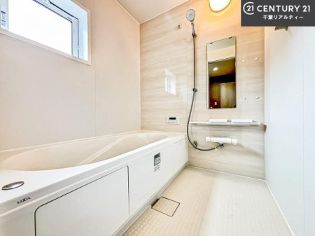 ���� �������������l�̕��͋C�̃o�X���[���́A�����o�Ă��ăo�X�^�C�����[���I
���d���撣���Ă��邲�J���ɂ��D�݂̓����̓����܂����āA�y����ł݂Ă͂������ł��傤���H