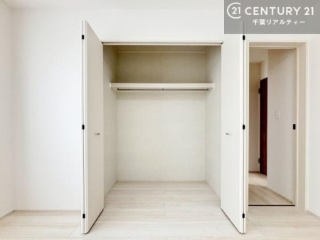 �m�� ���[�X�y�[�X�����Ă��܂��I�������X�b�L�����ڂ��鎖���ł��܂��ˁB
�Ƌ��I�΂Ȃ��V���v���ȃf�U�C���ׁ̈A�Ƌ��I�΂����C�ɓ���̋�ԍ�肪�ł������ł��ˁB