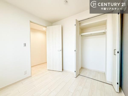 �m�� �V���v���Ƀf�U�C������Ă��邽�߁A�Ƌ��I�т܂���I
���C�ɓ���̉Ƌ��u���Ă��낰���Ԃ���邱�Ƃ��ł��܂��B