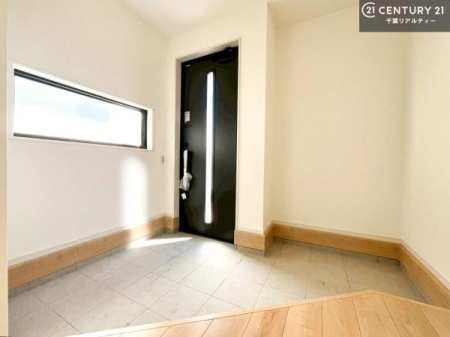 ���� ���ċA���Ă��Ă��A�������܁I�����������Ȃ�A�D�����}������Ă�����ԂɂȂ��Ă��܂��B
���邭��������錺�ւł��I