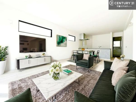 ���r���O �Ƌ��CG�p�[�X�ł��B�J�����̂���L�XLDK�I�\�t�@�[��_�C�j���O�e�[�u����u���Ă������ɂȂ�Ȃ��̂ŉ��K�ɉ߂����܂��I�R�~���j�P�[�V���������₷�����r���O�ł��I