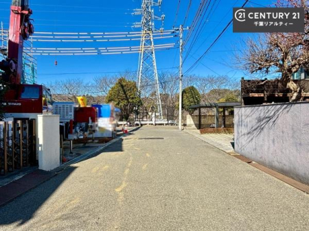 �O�ʓ��H�܂ތ��n�ʐ^ �C�ɂȂ邨�q�l�̊w�Z�܂ł̓��̂��w�܂ł̃��[�g�A���������̏ꏊ�Ȃǂ����ꏏ�ɂ��ē��������܂��I