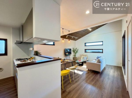 ���r���O ���r���O�S�̂����n����ΖʃL�b�`���Ȃ̂ŁA���q�l�̗l�q�������Ȃ����Ƃ��ł���q��Ă����₷�����S�ȊԎ�ł��I