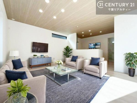 ���r���O �Ƌ��CG�p�[�X�ł��B��؂ȉƑ����W�܂邩�炱��LDK�ɂ͂�����肽���B
�q�����������C�ɏ΂��Ȃ��瑖�����Ă���p�����������u�L���Ƃɂ��ėǂ������v�Ǝv���u�Ԃł��B