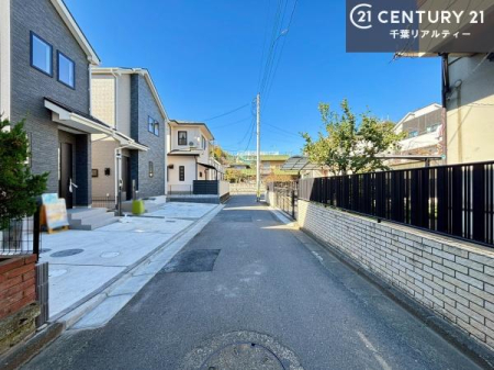 �O�ʓ��H�܂ތ��n�ʐ^ �O�ʓ��H��4���I�z����ǍD�ȗ��n�ł��B
