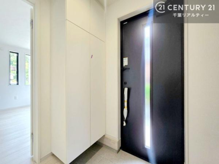 ���� ���֎��[���[�����Ă���̂ŁA���֎��肪�X�b�L���Еt�����q���ɌC�̒u����ɍ���܂���I
