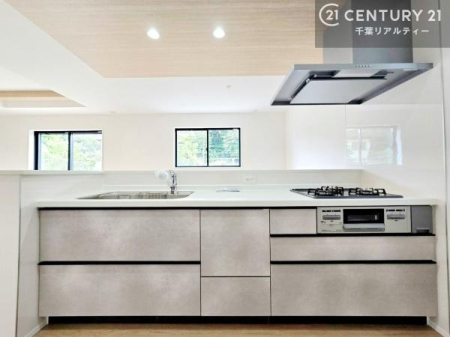 �L�b�`�� ��Ƃ����₷���V�X�e���L�b�`���ł��I���[����������t���Ă���̂ŁA�����X�y�[�X�ɕ���u���Ȃ��čςނ̂ŁA�L�X�g���āA���K�ɍ�Ƃ��ł��܂��I