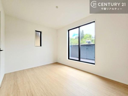 �Q�� �o���R�j�[�ɖʂ��Ă���m���ł��B���邭�����肪����A���C����������ł��܂��I���N���āA�O�ɏo�Ĕw�L�т����[�ċz�����ǂ������}������邱�Ƃ��ł��܂��B