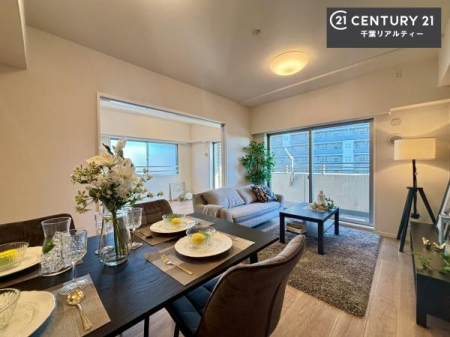 ���r���O �J�����̂���L�XLDK�I�\�t�@�[��_�C�j���O�e�[�u����u���Ă������ɂȂ�Ȃ��̂ŉ��K�ɉ߂����܂��I�R�~���j�P�[�V���������₷�����r���O�ł��I