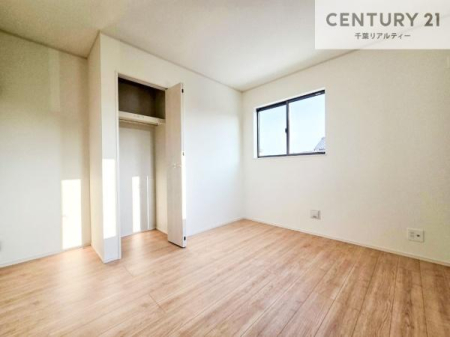 �m�� ���邭���ʂ��̗ǂ������ł��B�u�V���v���v�Ƀf�U�C�����ꂽ�����B���R�x�������̂ŉƋ�⃌�C�A�E�g�ł��D�݂̋�Ԃ�n��グ���܂��B