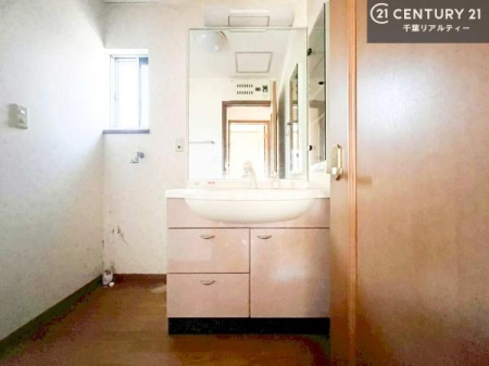 ���ʑ�E���ʏ� �g�Ȃ�𐮂�����ʏ��́A���������厖�ł��I������̐������̂��镵�͋C�����o�I�C�����悭���g�����������܂��B